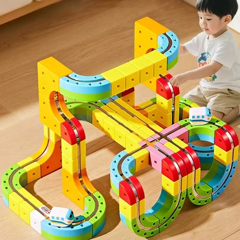 Montessori Spielzeug – Magische Schienen Zug DIY Set | Lernspielzeug für Kinder